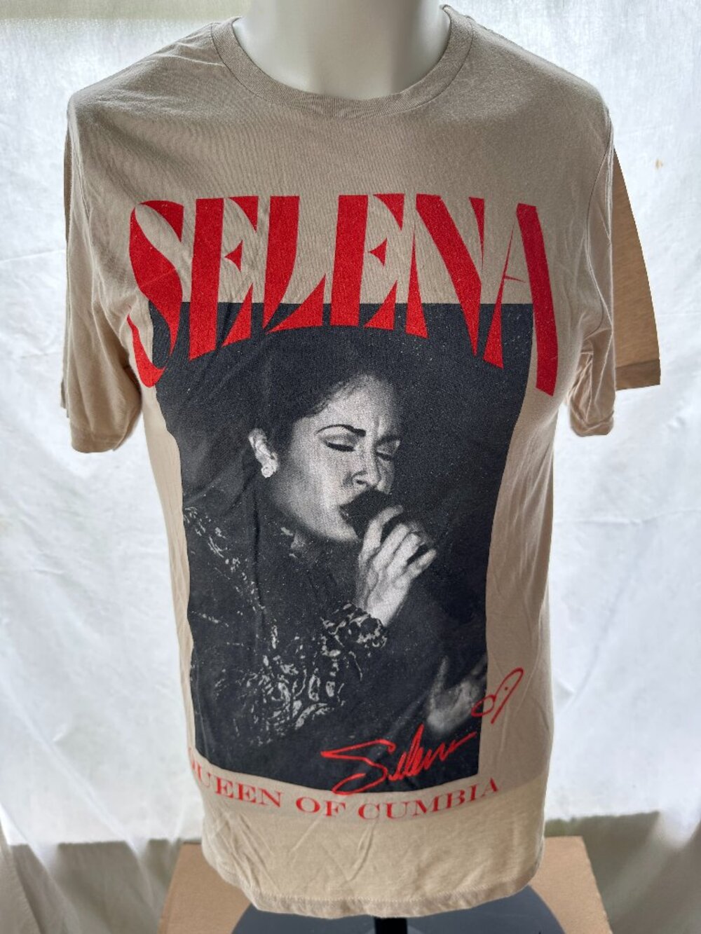 Selena Queen of Cumbia 2022 Men's Brown T Shirt Size Small Cotton